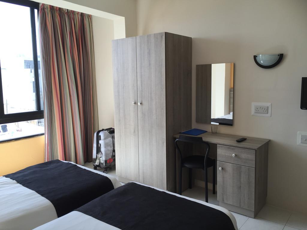 Dean Hamlet Hotel Saint Julian's Dış mekan fotoğraf