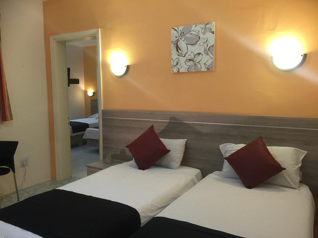 Dean Hamlet Hotel Saint Julian's Dış mekan fotoğraf